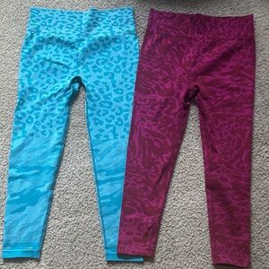 Vibrant Women’s  Leggings - Teal and Maroon Animal Print